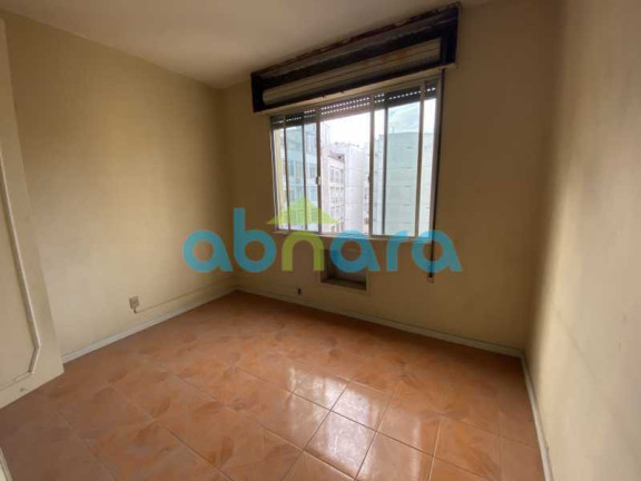 Apartamento com 2 Quartos à Venda, 70 m² em Copacabana - Rio De Janeiro