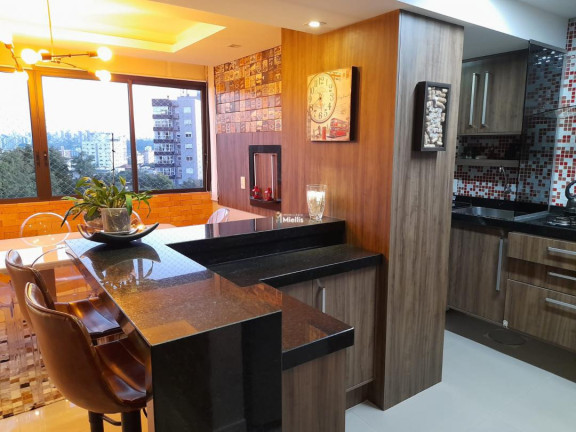 Imagem Imóvel com 3 Quartos à Venda, 75 m² em Cristo Redentor - Porto Alegre Imagem Imóvel com 3 Quartos à Venda, 75 m² em Cristo Redentor - Porto Alegre
