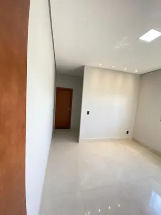 Imagem Casa com 3 Quartos à Venda, 146 m² em Jardim Europa - Cuiabá Imagem Casa com 3 Quartos à Venda, 146 m² em Jardim Europa - Cuiabá