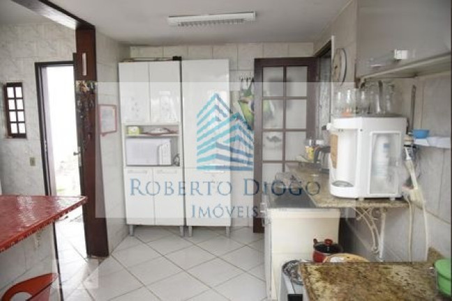 Imagem Casa com 5 Quartos à Venda, 200 m² em Pechincha - Rio De Janeiro Imagem Casa com 5 Quartos à Venda, 200 m² em Pechincha - Rio De Janeiro