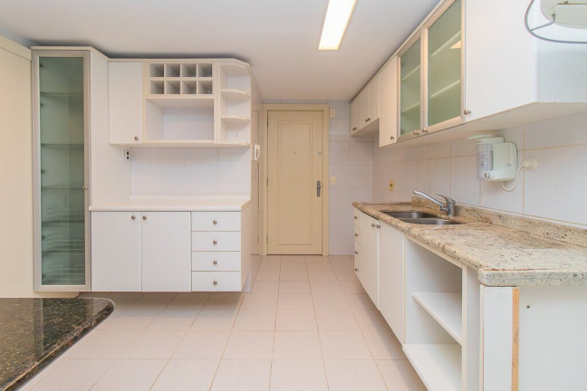 Imagem Apartamento com 3 Quartos à Venda, 148 m² em Moinhos De Vento - Porto Alegre Imagem Apartamento com 3 Quartos à Venda, 148 m² em Moinhos De Vento - Porto Alegre