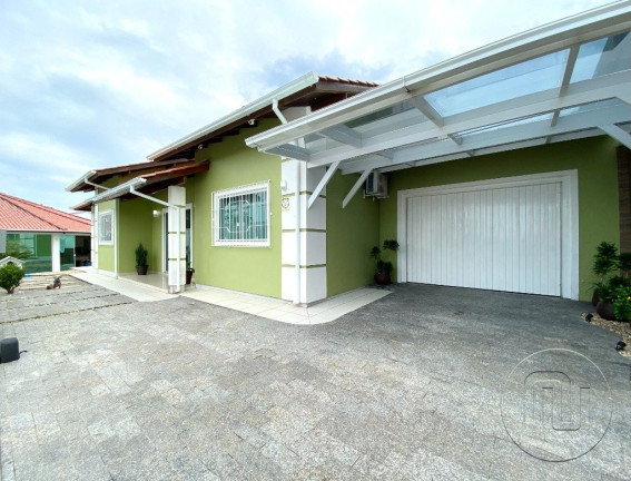 Imagem Casa com 3 Quartos à Venda, 170 m² em Bom Viver - Biguaçu Imagem Casa com 3 Quartos à Venda, 170 m² em Bom Viver - Biguaçu