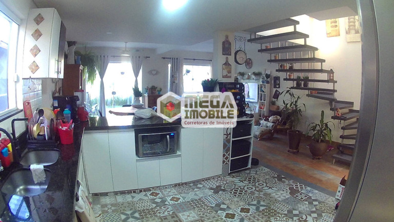 Imagem Casa à Venda, 125 m² em Florianópolis Imagem Casa à Venda, 125 m² em Florianópolis