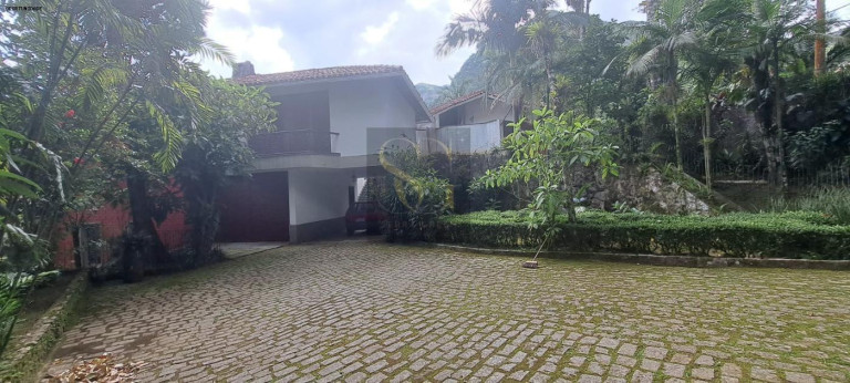 Imóvel com 5 Quartos à Venda, 2.597 m² em Granja Guarani - Teresópolis