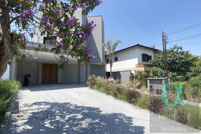 Imagem Casa com 4 Quartos à Venda, 331 m² em Alphaville - Santana De Parnaíba Imagem Casa com 4 Quartos à Venda, 331 m² em Alphaville - Santana De Parnaíba