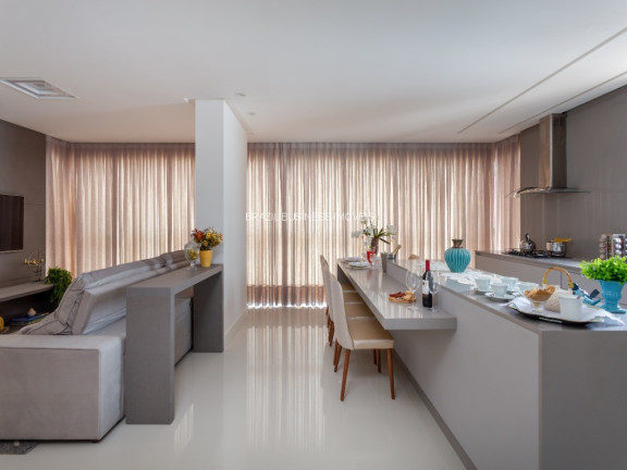 Imagem Imóvel com 3 Quartos à Venda, 122 m² em Centro - Balneário Camboriú