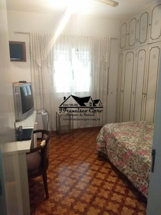 Imagem Casa com 3 Quartos à Venda, 195 m² em Vila Paraíba - Guaratinguetá