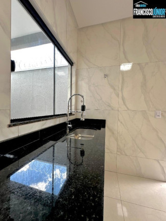 Imagem Casa com 3 Quartos à Venda, 150 m² em Setor Santos Dumont - Goiânia Imagem Casa com 3 Quartos à Venda, 150 m² em Setor Santos Dumont - Goiânia