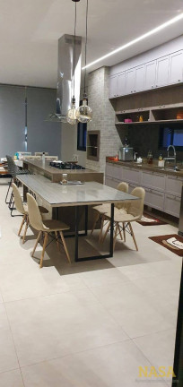 Imagem Casa com 3 Quartos à Venda, em Jardim Itália - Cuiabá Imagem Casa com 3 Quartos à Venda, em Jardim Itália - Cuiabá