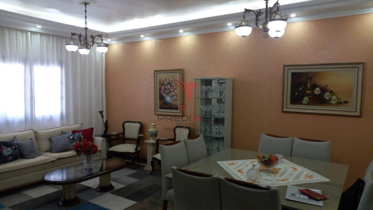 Imagem Sobrado com 4 Quartos para Alugar, 353 m² em Vila Paraíba - Guaratinguetá