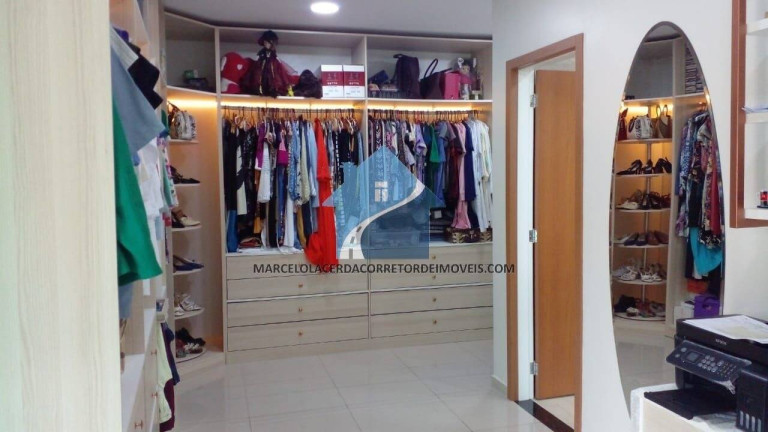 Imagem Casa com 6 Quartos à Venda, 300 m² em Adrianópolis - Manaus