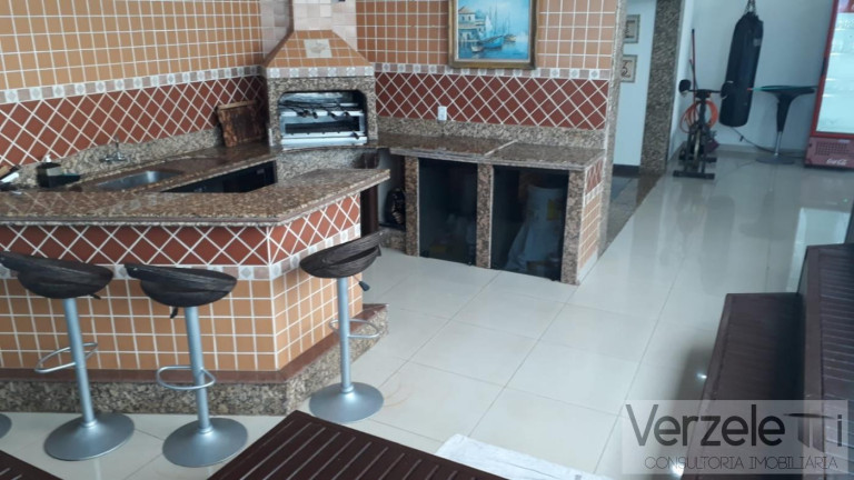 Imagem Apartamento com 4 Quartos para Temporada, 390 m² em Centro - Balneário Camboriú Imagem Apartamento com 4 Quartos para Temporada, 390 m² em Centro - Balneário Camboriú