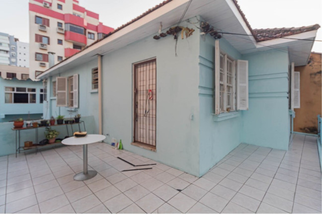 Imagem Casa com 6 Quartos à Venda, 290 m² em Santana - Porto Alegre