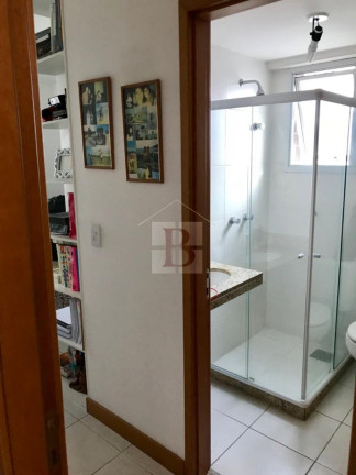 Imagem Imóvel com 4 Quartos à Venda, 144 m² em Icaraí - Niterói Imagem Imóvel com 4 Quartos à Venda, 144 m² em Icaraí - Niterói