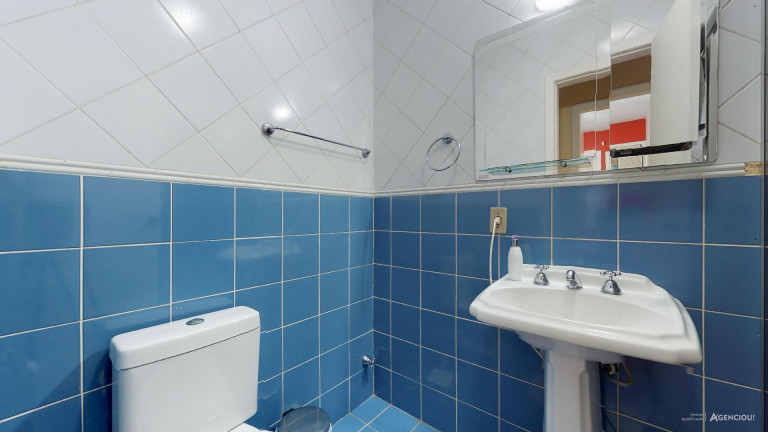 Imagem Sobrado com 3 Quartos à Venda, 221 m² em Tristeza - Porto Alegre