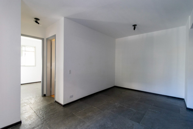 Imagem Apartamento com 2 Quartos à Venda, 51 m² em Vila Uberabinha - São Paulo