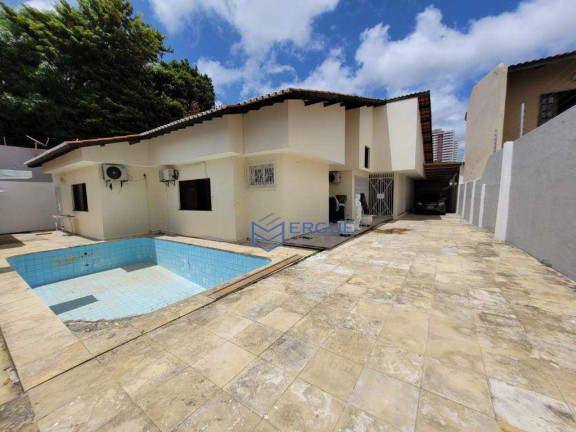 Casa com 5 Quartos para Alugar, 340 m² em Fátima - Fortaleza