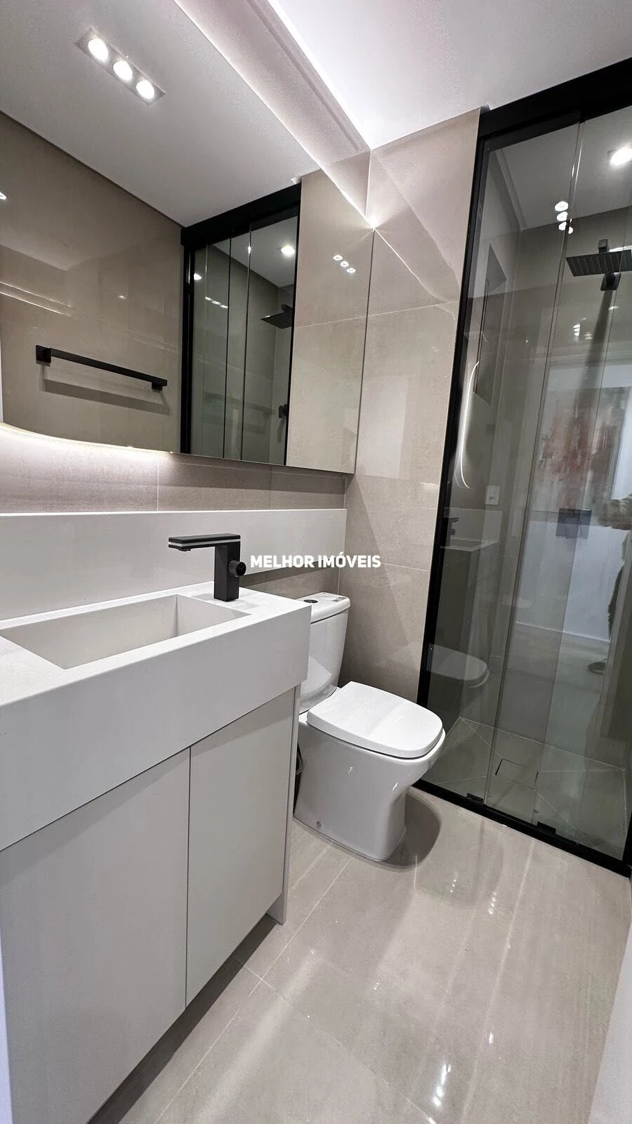Imagem Apartamento com 3 Quartos à Venda, 106 m² em Centro - Balneário Camboriú
