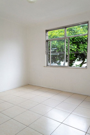 Imagem Imóvel com 2 Quartos à Venda, 40 m² em Várzea - Teresópolis Imagem Imóvel com 2 Quartos à Venda, 40 m² em Várzea - Teresópolis