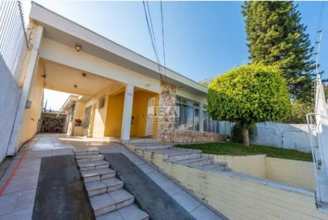 Casa com 4 Quartos à Venda, 220 m² em Parolin - Curitiba