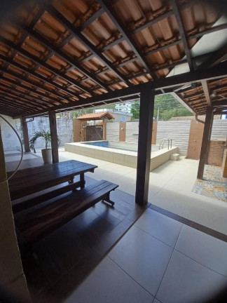 Imagem Casa com 3 Quartos à Venda, 220 m² em Piratininga - Niterói Imagem Casa com 3 Quartos à Venda, 220 m² em Piratininga - Niterói