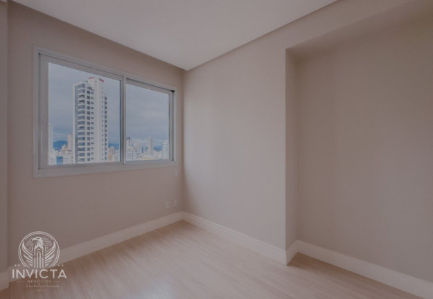 Imagem Apartamento com 4 Quartos à Venda, 146 m² em Centro - Balneário Camboriú Imagem Apartamento com 4 Quartos à Venda, 146 m² em Centro - Balneário Camboriú