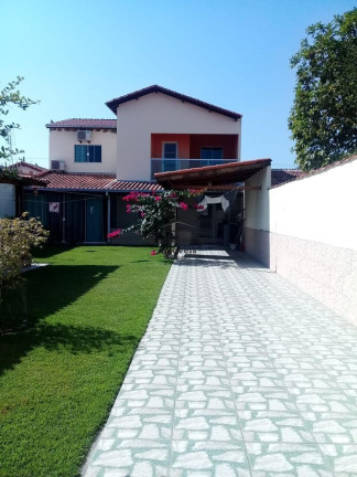 Sobrado com 3 Quartos à Venda, 200 m² em Centro - Canas