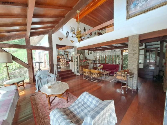 Casa com 3 Quartos à Venda, 2.565 m² em Parque Do Ingá - Teresópolis