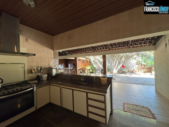 Imagem Casa com 4 Quartos à Venda, 390 m² em Setor Coimbra - Goiânia