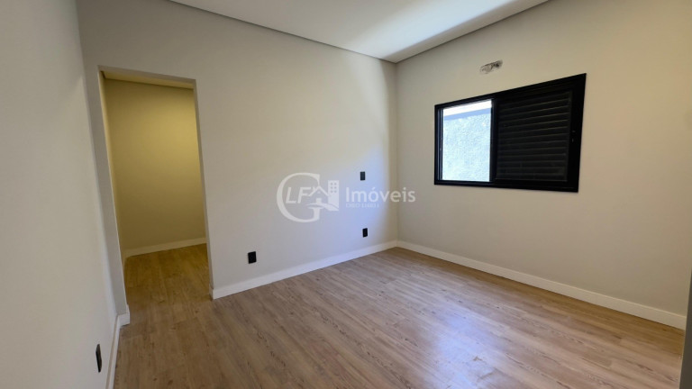 Imagem Casa com 3 Quartos à Venda, 131 m² em São Francisco - Campo Grande Imagem Casa com 3 Quartos à Venda, 131 m² em São Francisco - Campo Grande