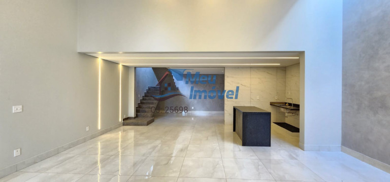Casa com 3 Quartos à Venda, 300 m² em Setor Habitacional Vicente Pires - Brasília