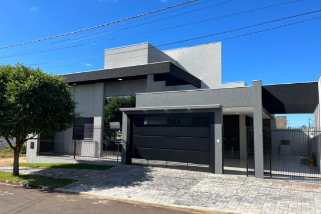 Casa à Venda, 216 m² em Jardim São Francisco - Umuarama