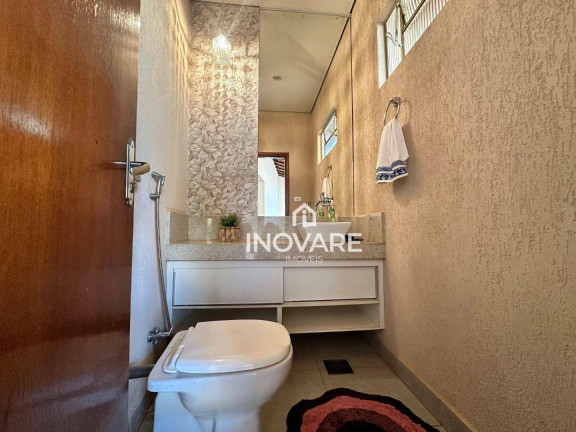 Imagem Casa com 3 Quartos à Venda, 303 m² em Setor Central - Itumbiara Imagem Casa com 3 Quartos à Venda, 303 m² em Setor Central - Itumbiara