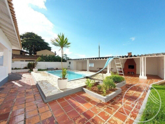Imagem Casa com 3 Quartos à Venda, 261 m² em Balneário - Florianópolis Imagem Casa com 3 Quartos à Venda, 261 m² em Balneário - Florianópolis