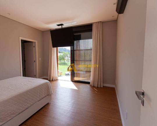 Imagem Casa com 4 Quartos à Venda, 400 m² em Tamboré - Santana De Parnaíba Imagem Casa com 4 Quartos à Venda, 400 m² em Tamboré - Santana De Parnaíba
