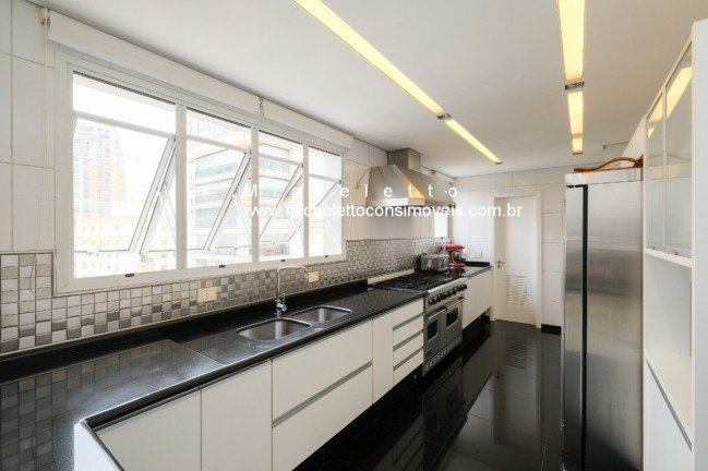 Imagem Imóvel com 4 Quartos à Venda, 649 m² em Vila Nova Conceição - São Paulo Imagem Imóvel com 4 Quartos à Venda, 649 m² em Vila Nova Conceição - São Paulo