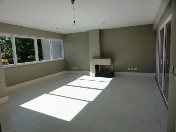 Imagem Casa com 4 Quartos à Venda, 181 m² em Vila Assunção - Porto Alegre