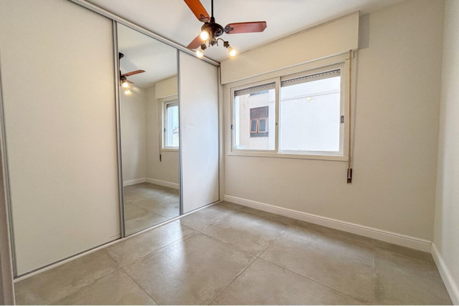 Imagem Apartamento com 2 Quartos à Venda, 74 m² em Bom Fim - Porto Alegre