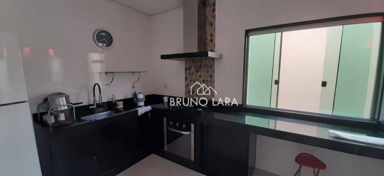 Imagem Casa com 5 Quartos à Venda, 360 m² em Novo Igarapé - Igarapé Imagem Casa com 5 Quartos à Venda, 360 m² em Novo Igarapé - Igarapé
