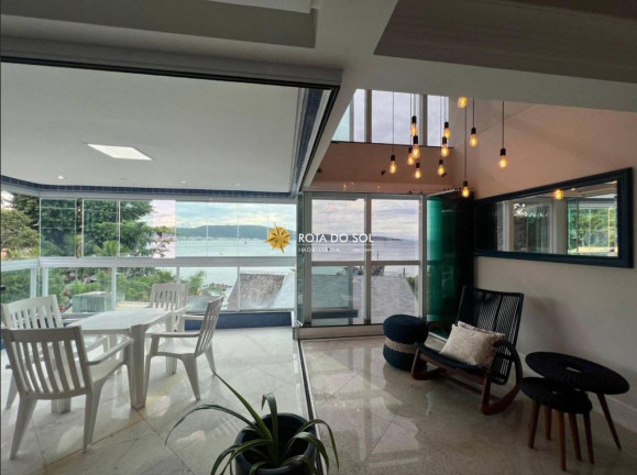 Imagem Cobertura com 3 Quartos à Venda, 376 m² em Centro - Bombinhas