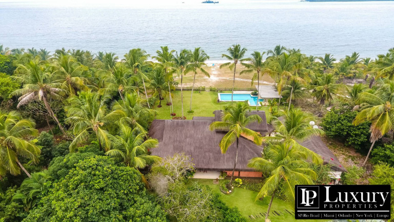 Imagem Casa com 4 Quartos à Venda, em Camamu Imagem Casa com 4 Quartos à Venda, em Camamu