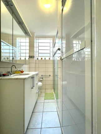 Imagem Imóvel com 3 Quartos à Venda,  em Petrópolis - Porto Alegre