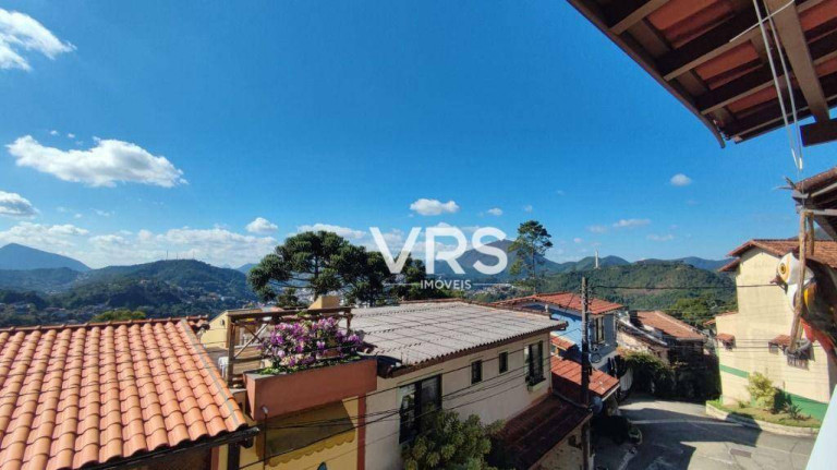 Casa com 3 Quartos à Venda, 102 m² em Iucas - Teresópolis