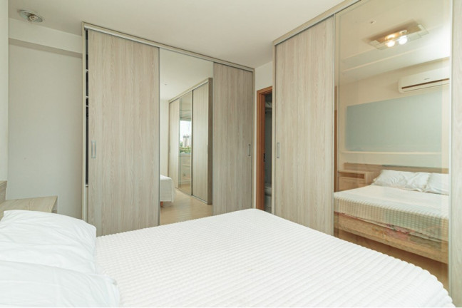 Imagem Apartamento com 2 Quartos à Venda, 69 m² em Passo Da Areia - Porto Alegre Imagem Apartamento com 2 Quartos à Venda, 69 m² em Passo Da Areia - Porto Alegre