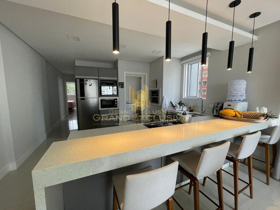 Imagem Apartamento com 2 Quartos à Venda, 92 m² em Centro - Balneário Camboriú Imagem Apartamento com 2 Quartos à Venda, 92 m² em Centro - Balneário Camboriú