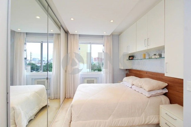 Imagem Apartamento com 2 Quartos à Venda, 81 m² em Passo Da Areia - Porto Alegre Imagem Apartamento com 2 Quartos à Venda, 81 m² em Passo Da Areia - Porto Alegre