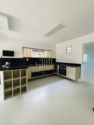 Imagem Casa com 4 Quartos à Venda, 145 m² em Buraquinho - Lauro De Freitas