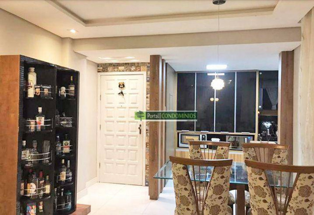 Imagem Apartamento com 3 Quartos à Venda, 90 m² em Centro - Curitiba Imagem Apartamento com 3 Quartos à Venda, 90 m² em Centro - Curitiba