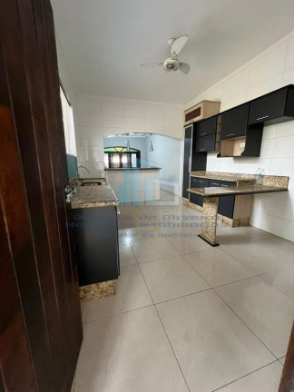 Imagem Casa com 2 Quartos à Venda, 83 m² em Guilhermina - Praia Grande