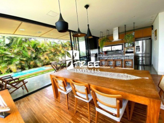 Imagem Casa com 3 Quartos à Venda, 390 m² em Jardim Das Cerejeiras - Arujá Imagem Casa com 3 Quartos à Venda, 390 m² em Jardim Das Cerejeiras - Arujá